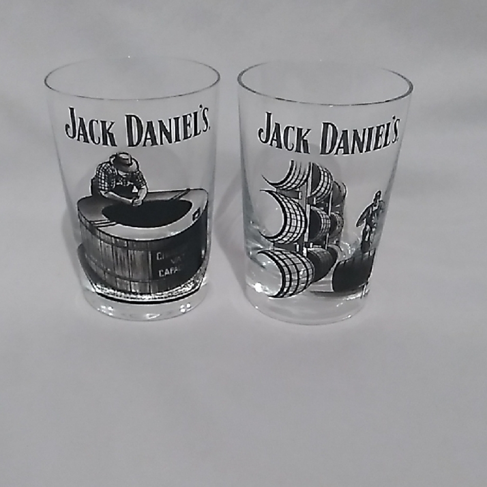 2005 Vintage Jack Daniels Crystal Shot Glasses Set Of 2 (S1)